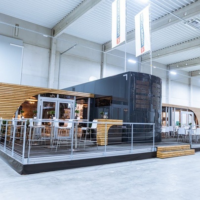 AK Premium Tourer - Teaser