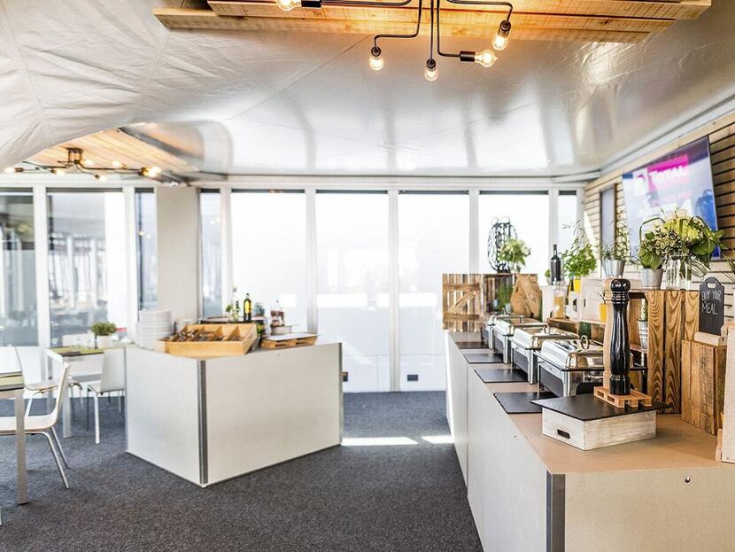 701192_cyclone-4-x-ray-black