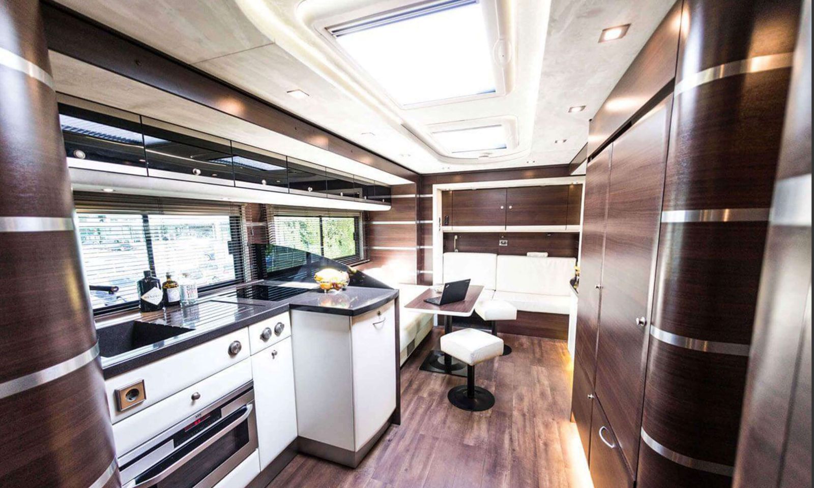 Innenansicht exklusives Motorhome Ketterer