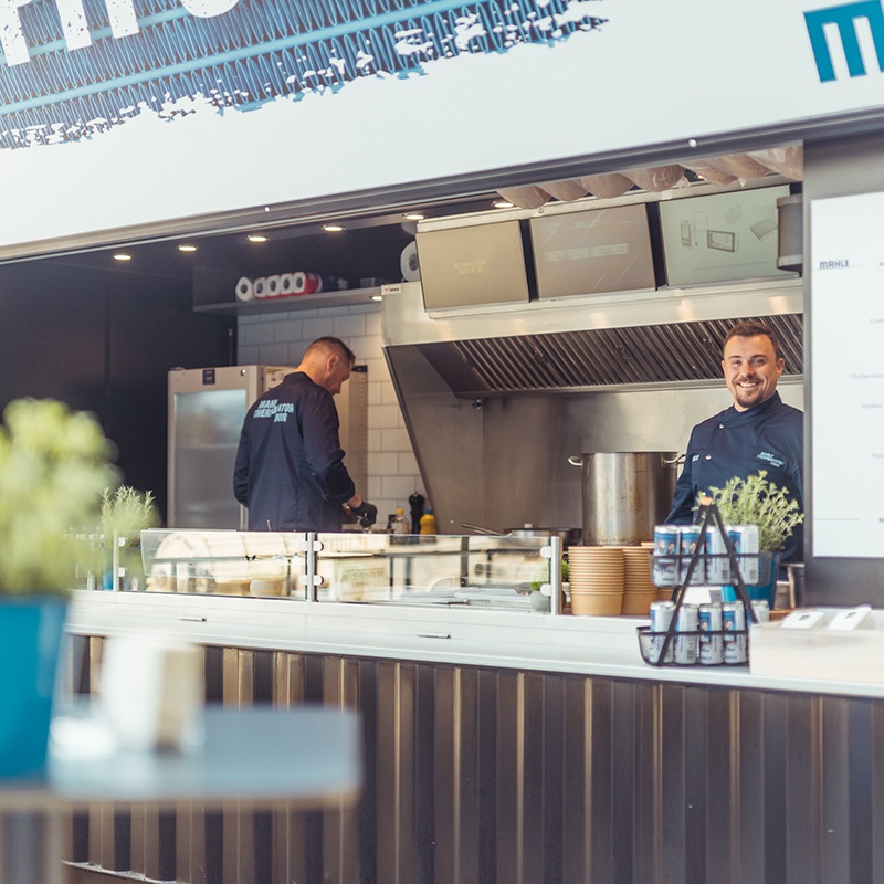 Contrailer Das beste aus beiden Welten